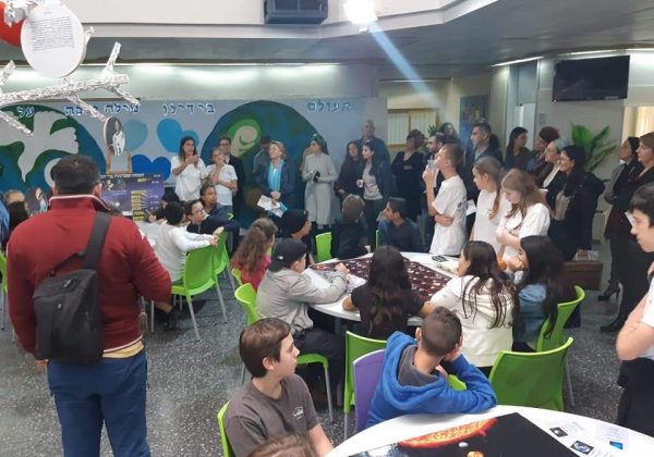 ביקור מהרשת